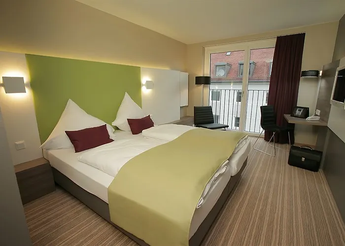 Hotel Demas City